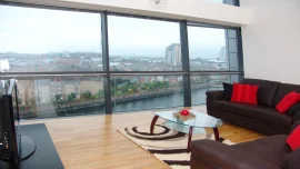 Quay Apartments - Salford