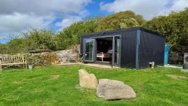 Rhubarb Hut - Helston
