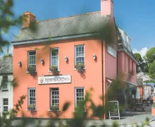Yealmpton, 4 star