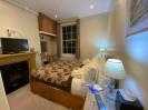 Whitby, 3 star