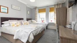 The Firs Bed and Breakfast - Plymouth