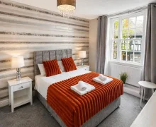 The Hand Hotel - Chirk