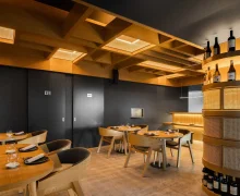 Lockinn Bar & Restaurant - Liverpool, dining