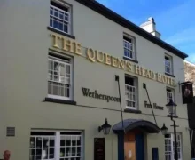 The Queens Head By JD Wetherspoon - Tavistock