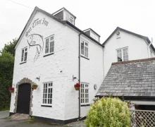 The Sea Trout Inn - Totnes