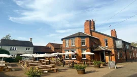 The Unicorn Inn - Newton Solney