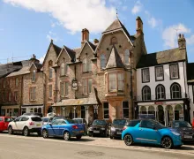 An external view of the 3-star Tufton Arms Hotel in the Market Square  Appleby-in-Westmorland.