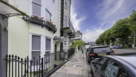 Upper Rock Rooms - Brighton