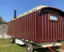 Vintage Showmans Wagon For Two Close to Beach - Plymouth