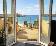 Cliff top apartment with breathtaking ocean views - Newquay