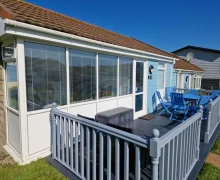 Surfs Up Lodge - Westward Ho!