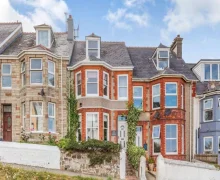 The Surfer's Townhouse with Sea Views - Newquay