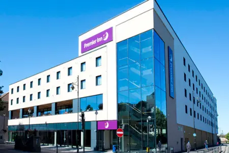 Image of the accommodation - Premier Inn Staines-upon-Thames Staines-upon-Thames Surrey TW18 4DP