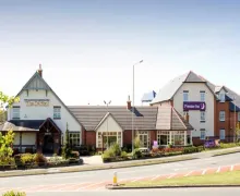 An external view of the Premier Inn Cannock Orbital