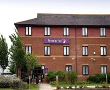 An external view of the Premier Inn Huntingdon A1 A14