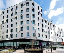 An external view of the Premier Inn London Bromley