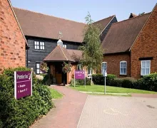 An external view of the Premier Inn St Albans Bricket Wood