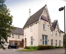 An external view of the Premier Inn Taunton Ruishton M5 J25