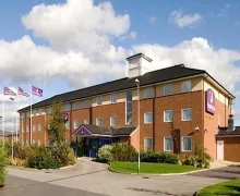 An external view of the Premier Inn Wakefield South M1 Jct39