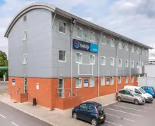 An external view of the Travelodge Knutsford M6