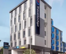An external view of the Travelodge Manchester Upper Brook Street